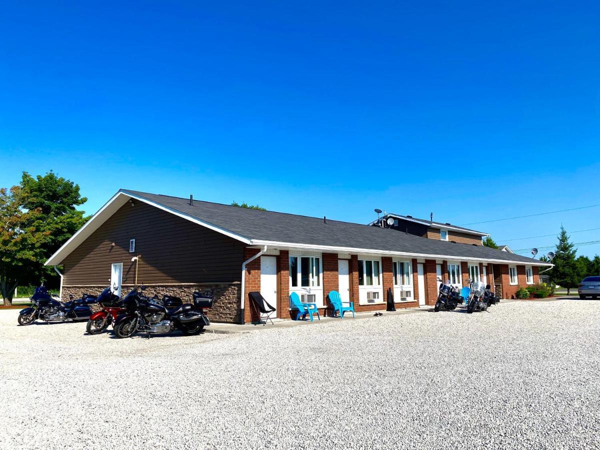 Manitoulin Inn Mindemoya Zewnętrze zdjęcie